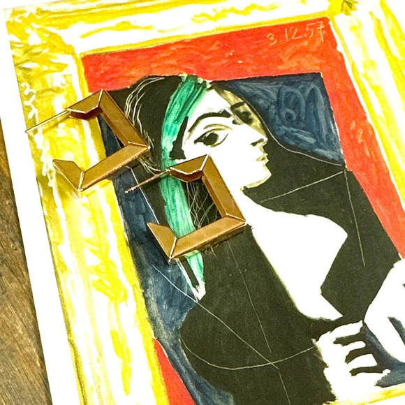 Squared Gold steel dainty twisted small hoop earrings/ - Picture 1 of 6